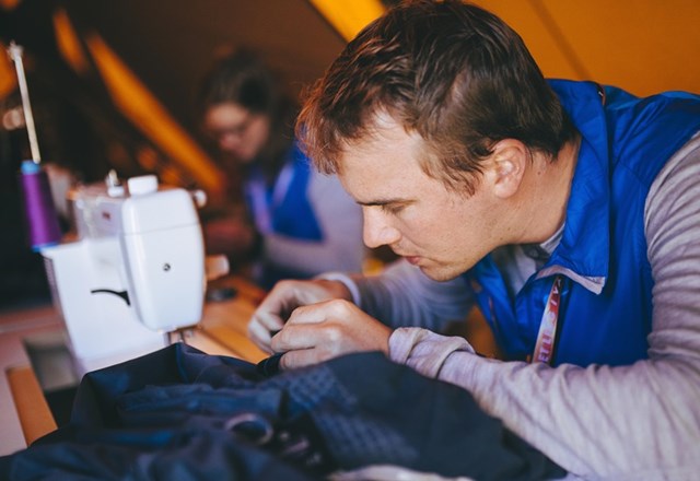 Reperasjonsverkstad med DNT Ung