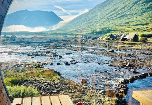 EA84BAE6 6989 41CA 9C8A 2DDAB6B25F8B